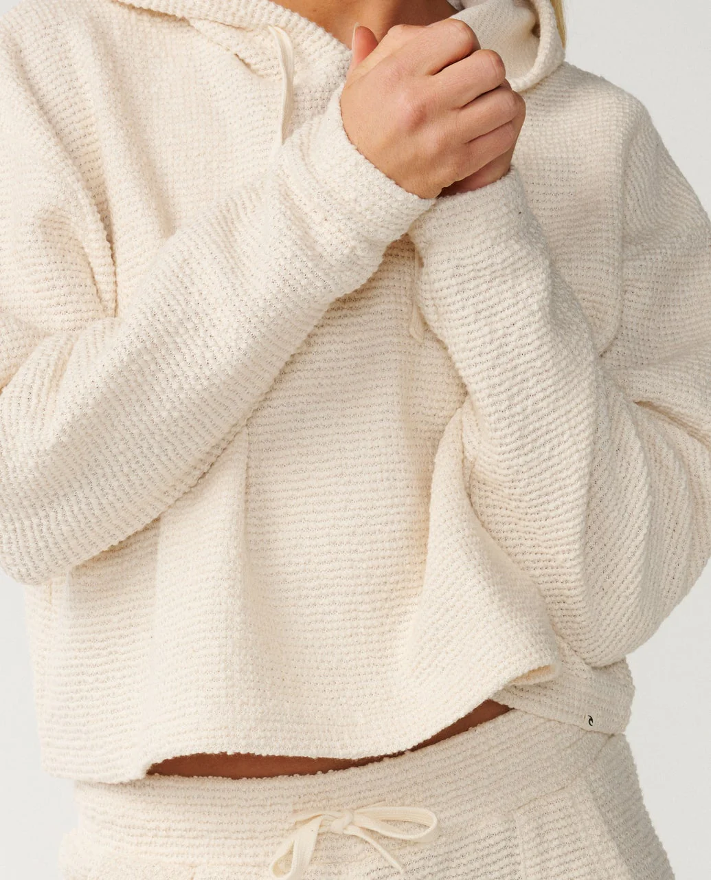Cala Nights Textured Hood - Image 5