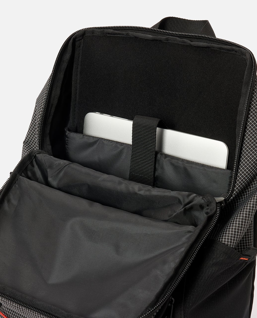 Search Overland 30L Backpack - Image 5