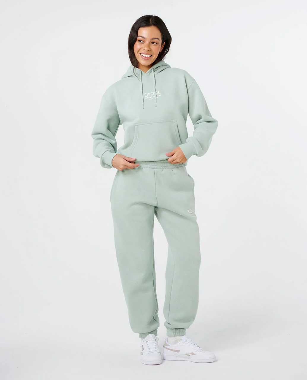 Surf Staple Relaxed Hood - Image 4