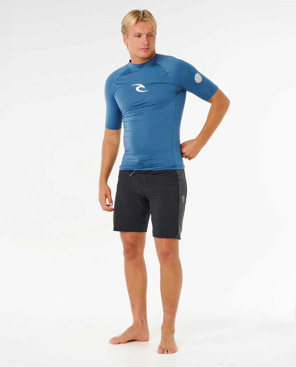 Waves UPF50 Performance Short Sleeve Rash Vest - Image 4